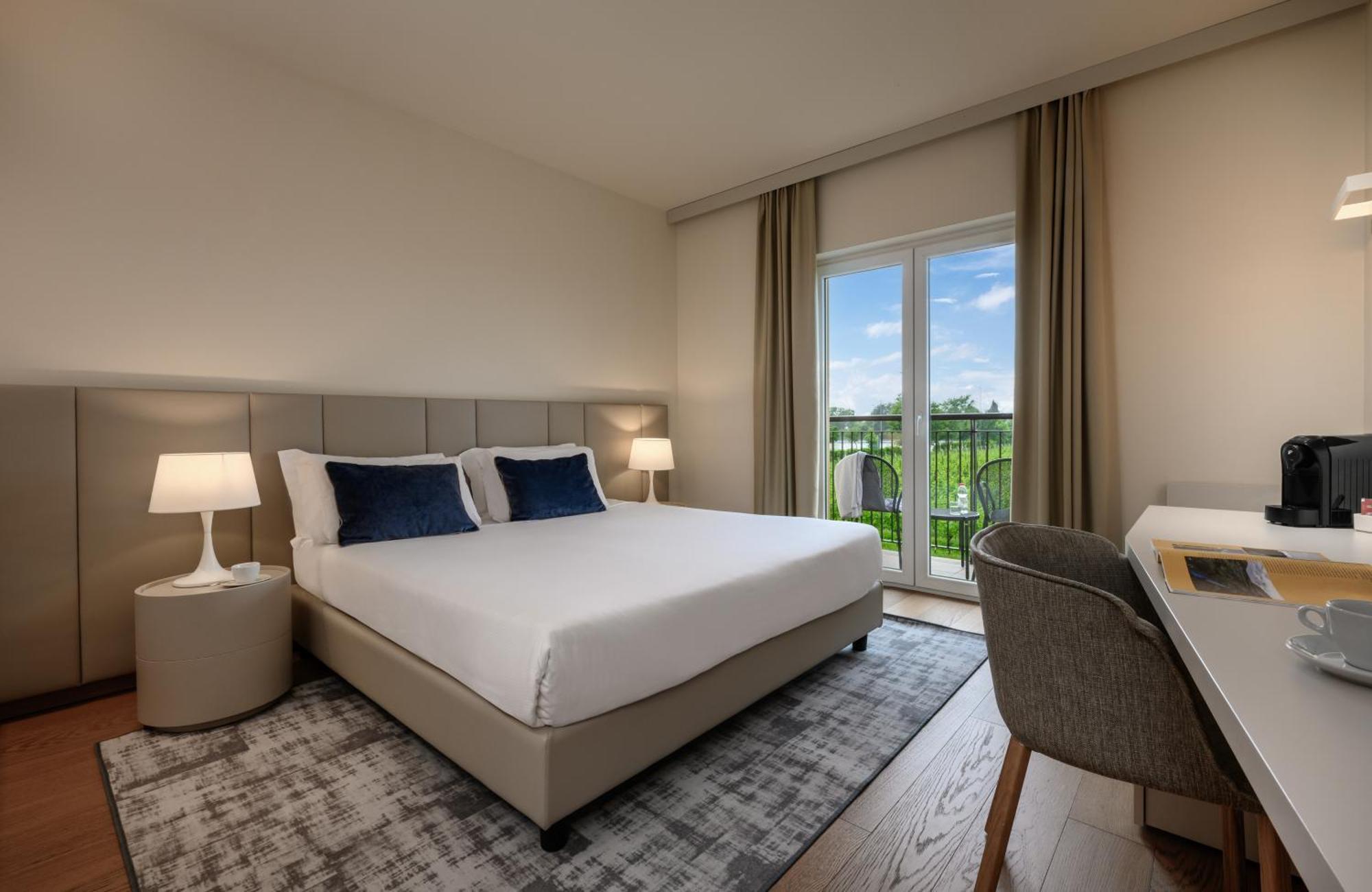 Leonardo Hotel Lago Di Garda - Wellness And Spa Lazise Dış mekan fotoğraf