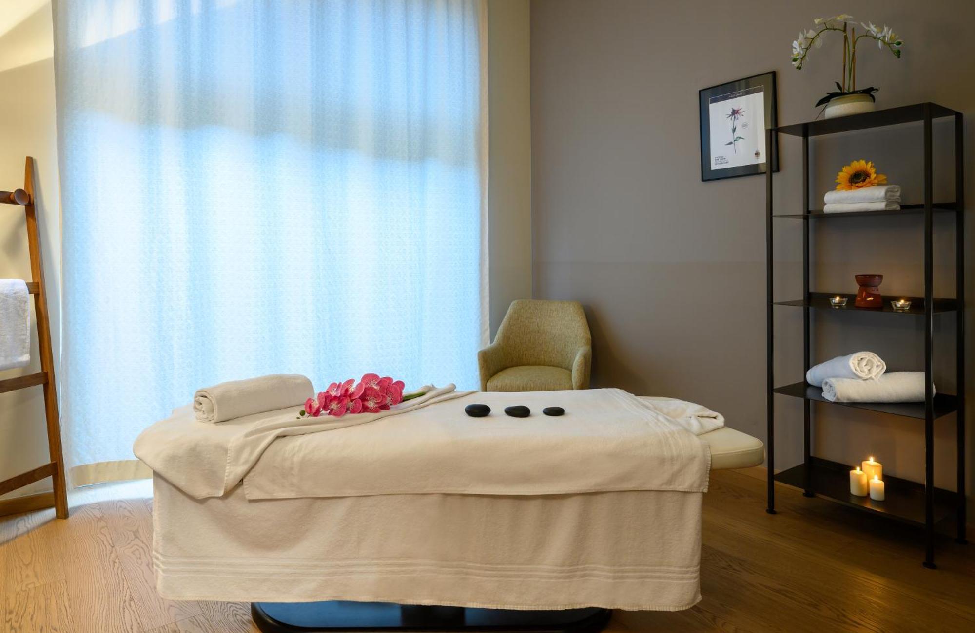 Leonardo Hotel Lago Di Garda - Wellness And Spa Lazise Dış mekan fotoğraf